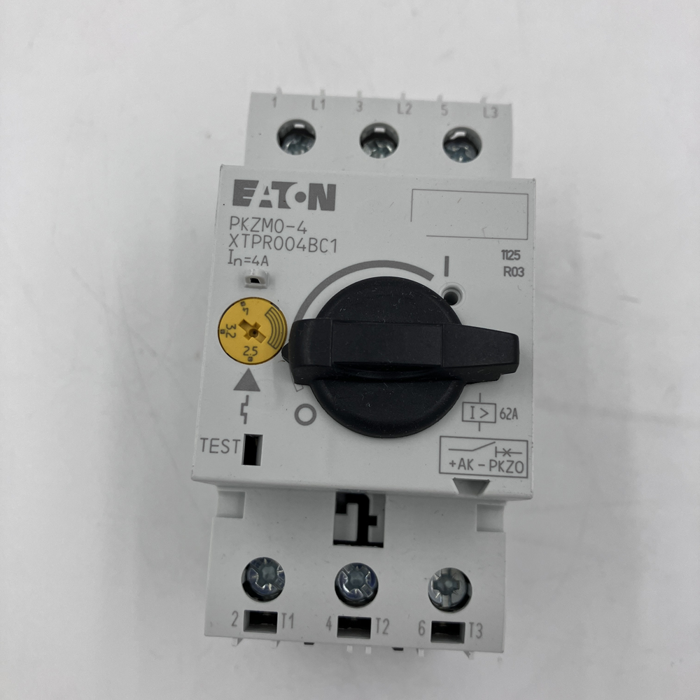 モータブレーカ　PKZM 0-4 (2.5-4A)