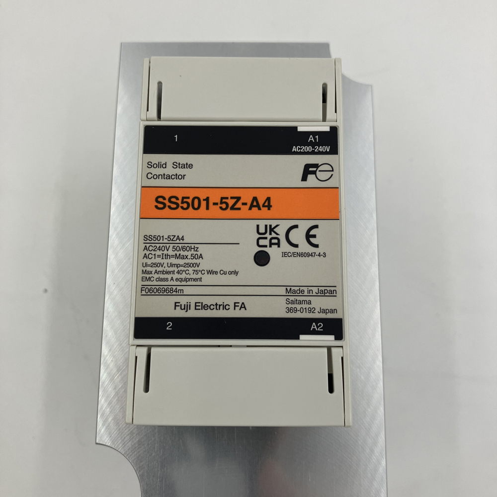 ソリッドステートリレー　SS501-5Z-A4(50A)