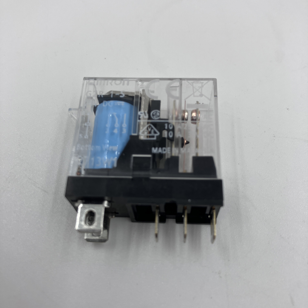 プラグインリレー　G2R-1-S