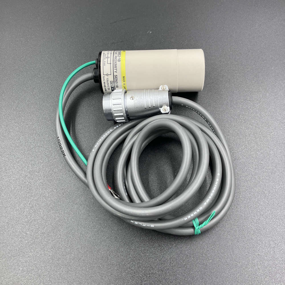 近接スイッチ　E2K-C25ME2-10 ﾒﾀﾙｺﾝｾﾝﾄﾂｷ