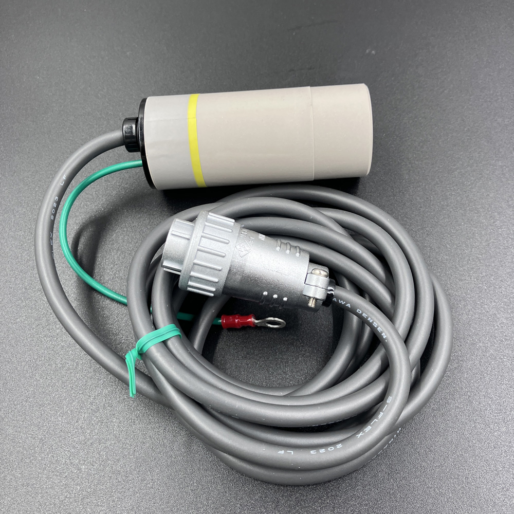 近接スイッチ　E2K-C25ME2-10 ﾒﾀﾙｺﾝｾﾝﾄﾂｷ