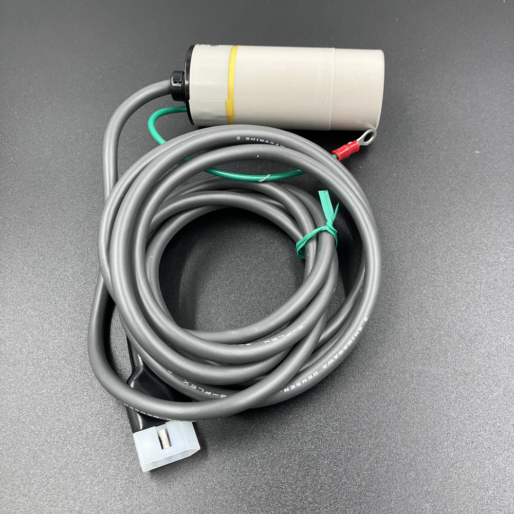 近接スイッチ　E2K-C25ME2-10 ﾅｲﾛﾝｺﾈｸﾀﾂｷ