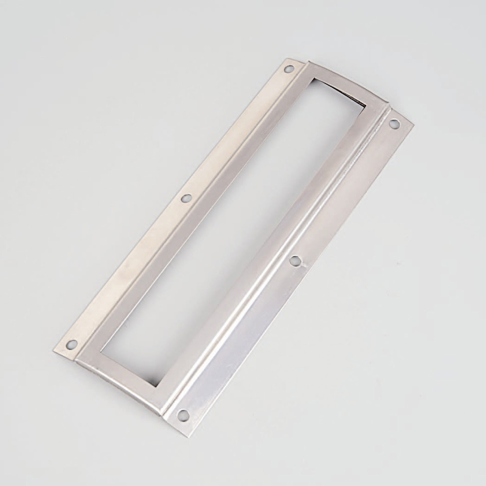 ガラス押え　SUS304 52X153 R92 T1.2