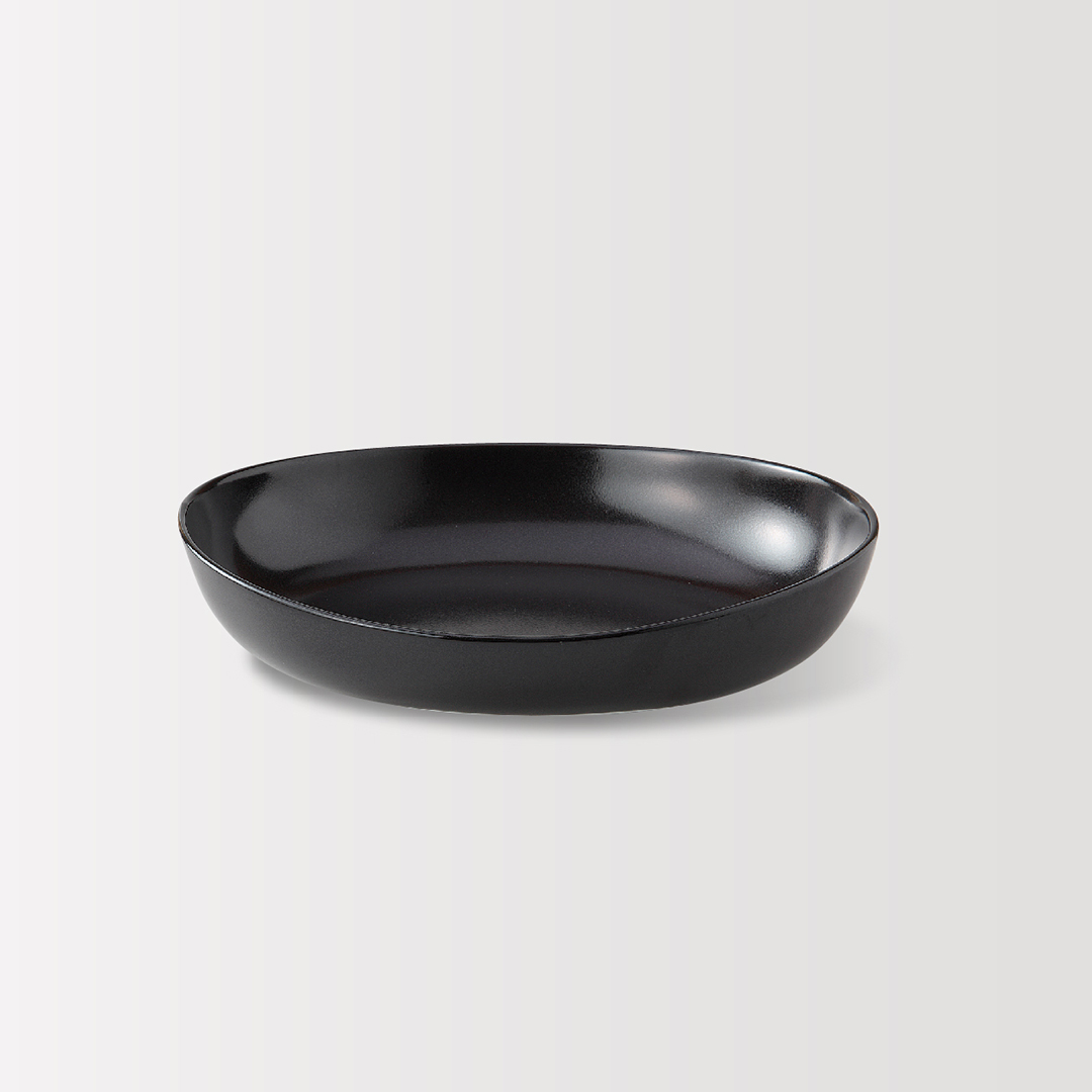 黒マット楕円カレー皿　中