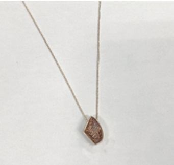 N210197/N210198 ｱｸﾘﾙｽﾄｰﾝ1ﾄｯﾌﾟﾈｯｸﾚｽ BRN GRY