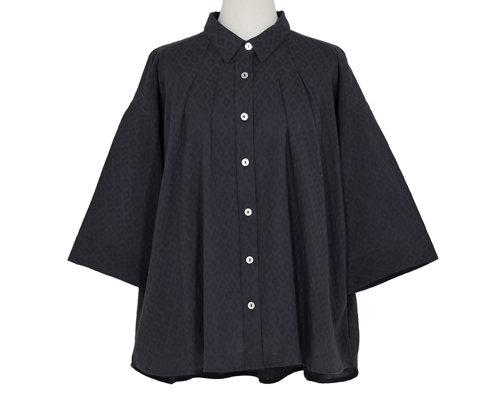 ｺｯﾄﾝﾄﾞﾋﾞｰ襟付きｼｬﾂ