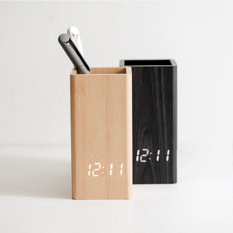 ウッドペンスタンドクロック