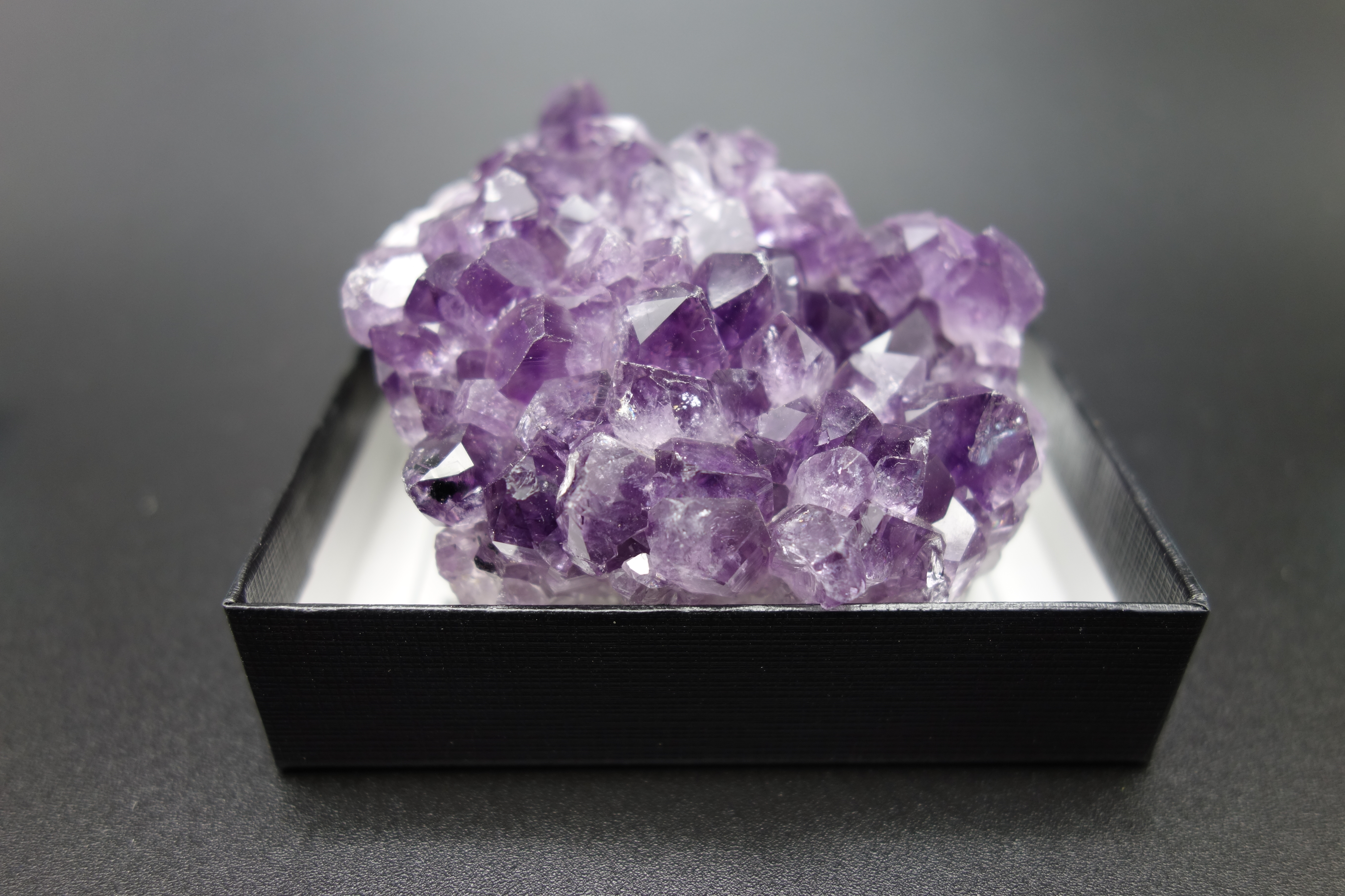 小箱入り鉱物/紫水晶(ウルグアイ）