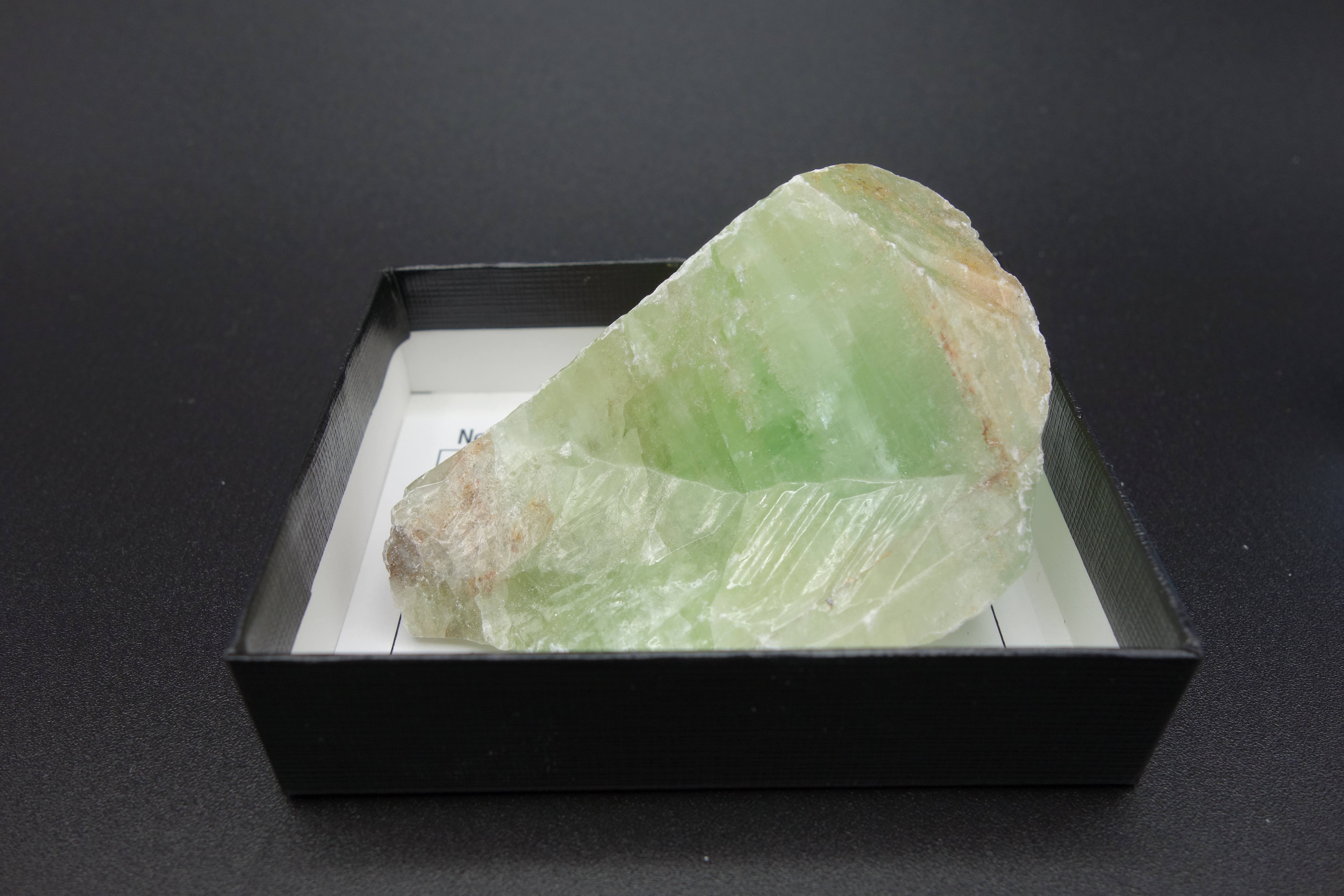 小箱入り鉱物/グリーン方解石