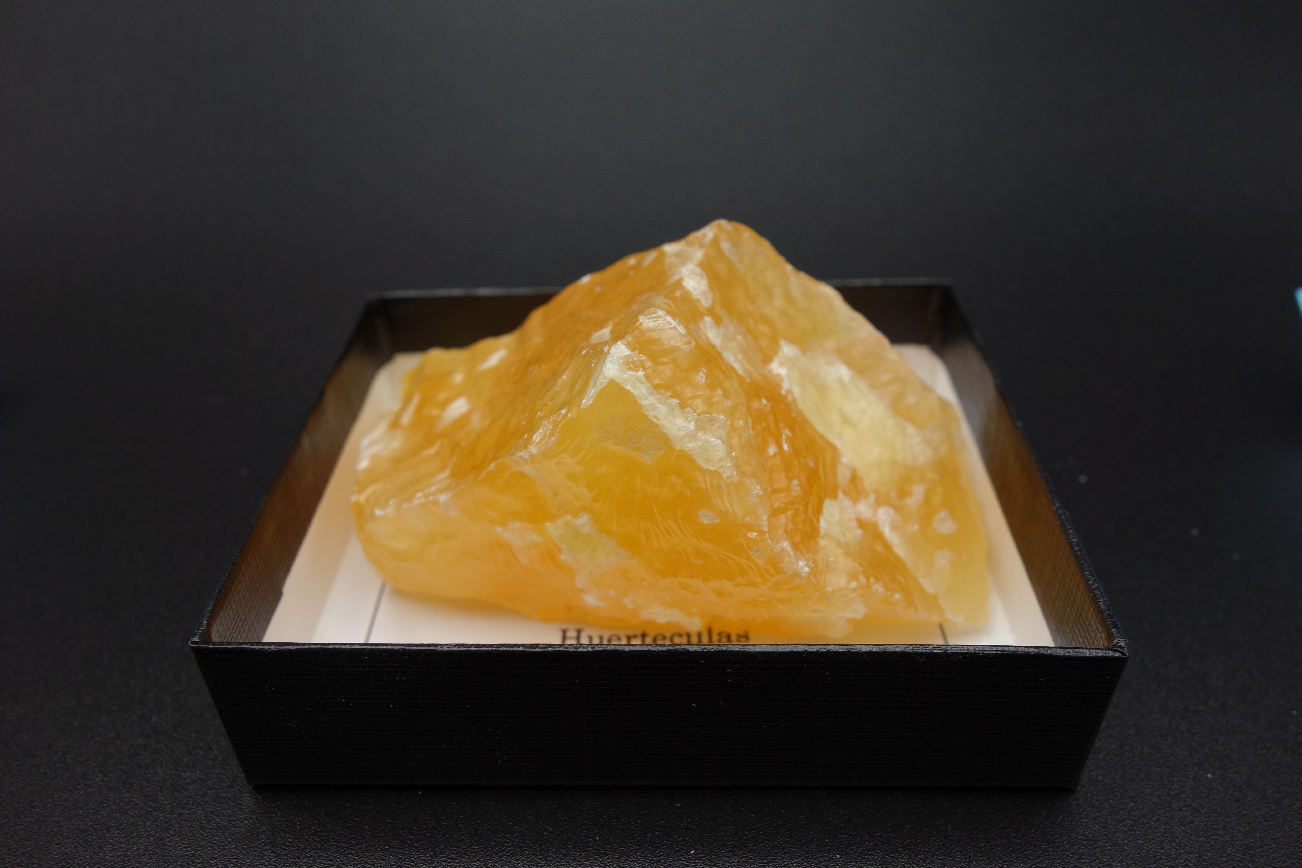 黄色牙方解石 最高品質方解石(Calcite) 中国貴州省Luo Dian産 ｜石の販売専門