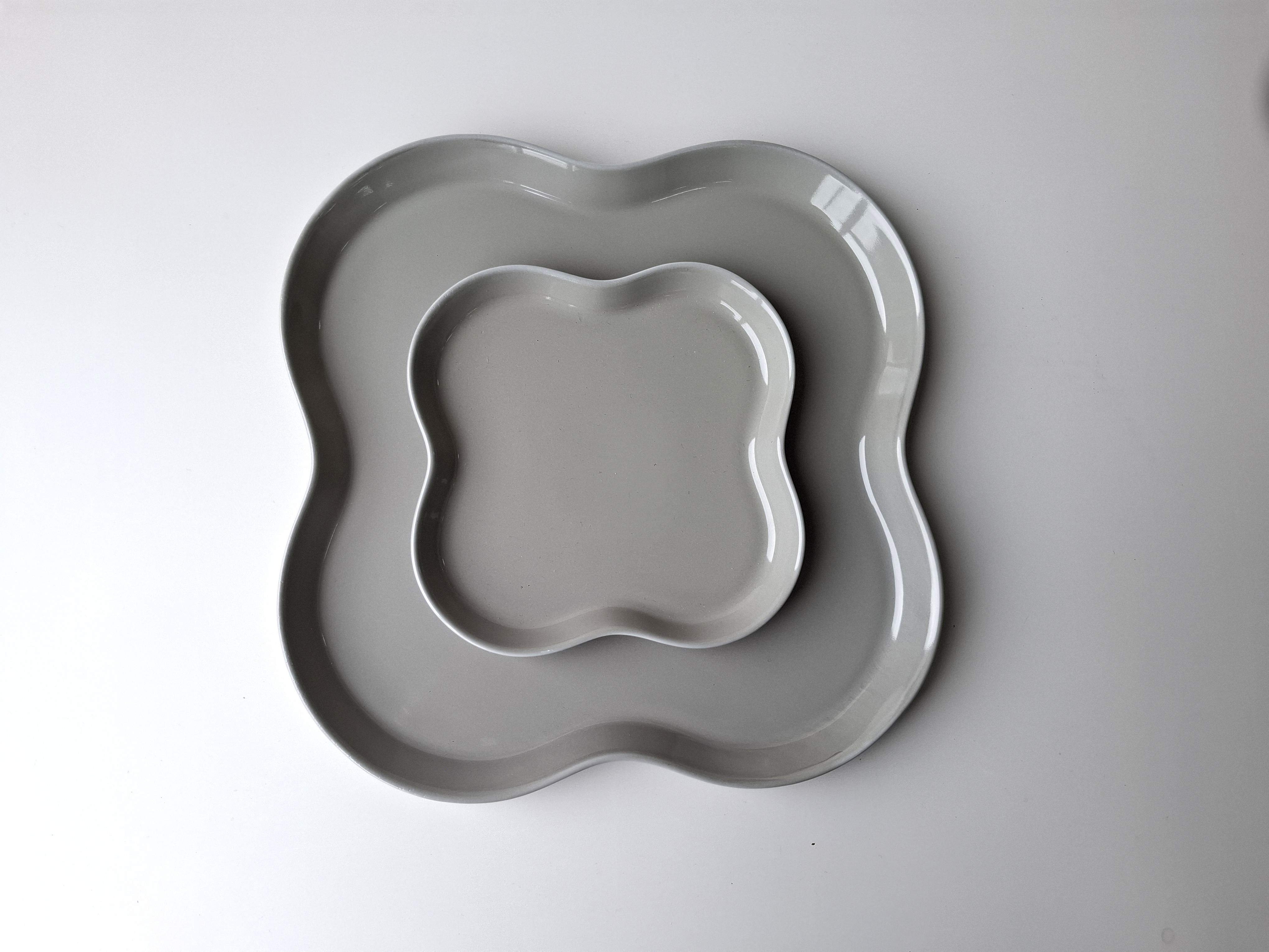 HANA(グレー)　トレイ(Ｍ)