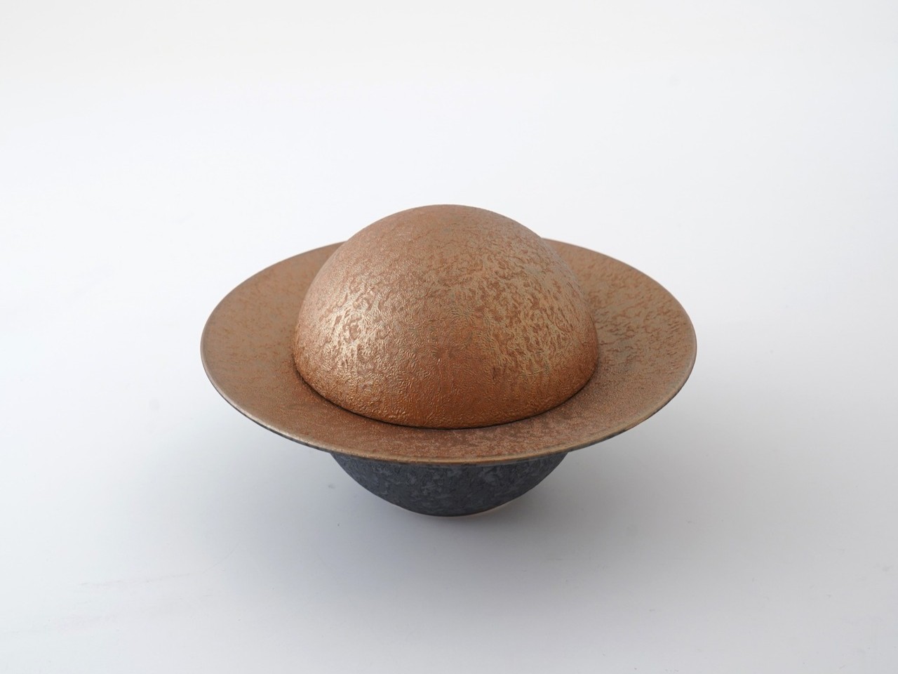 ブロンド雲母ボール型小蓋物