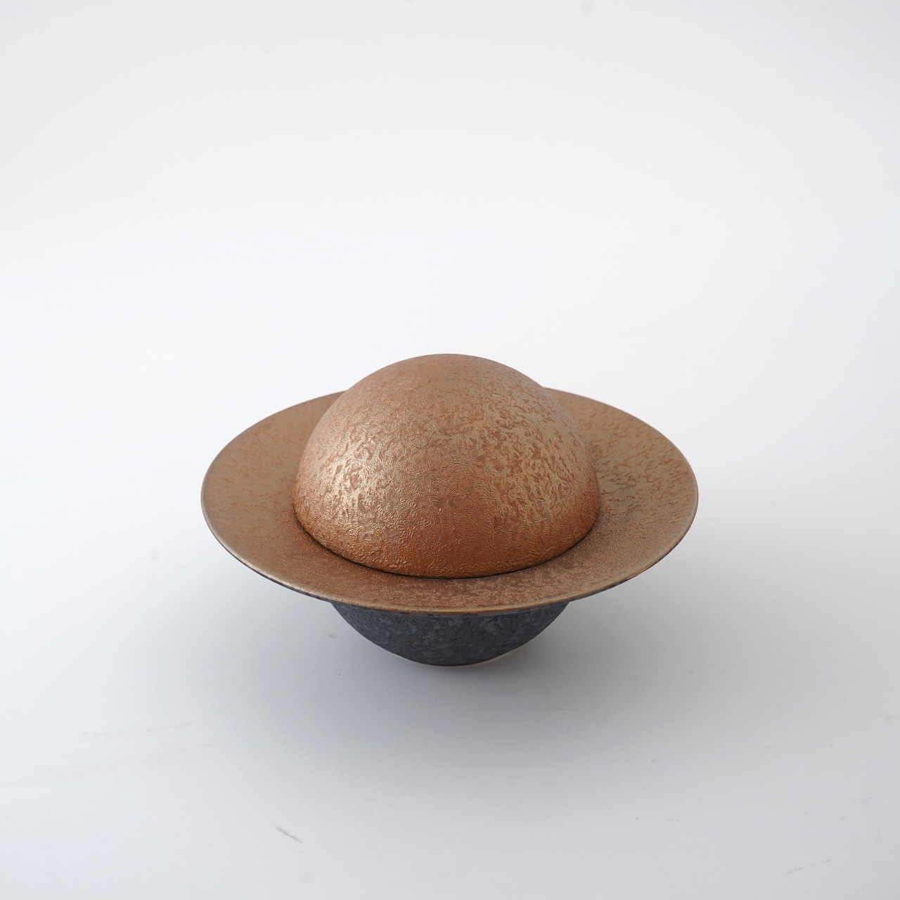 ブロンド雲母ボール型小蓋物