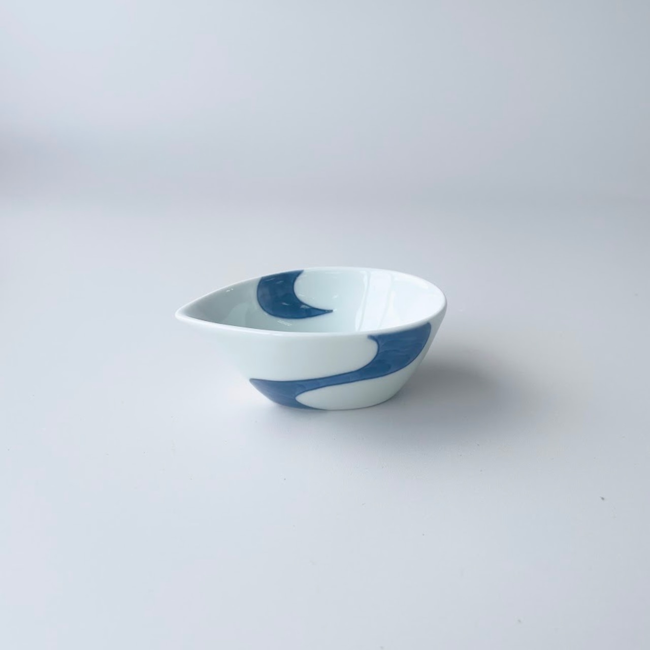 流水たまご型小付