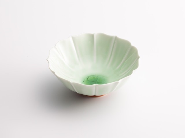 ヒワビードロ溜り花紋鉢