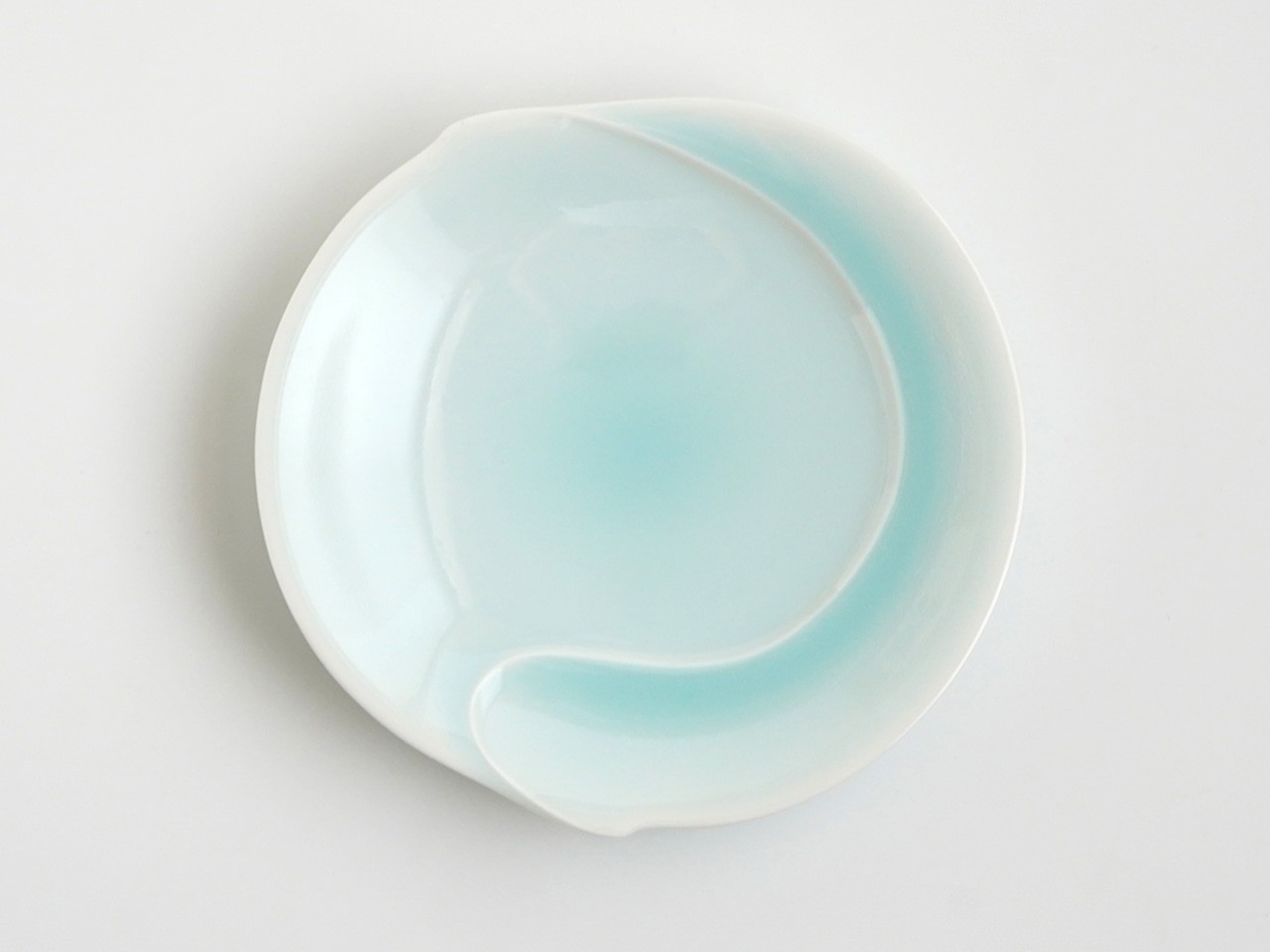 青白磁稜線小鉢