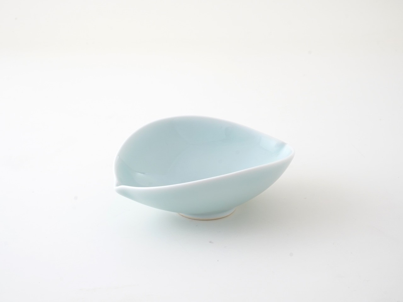 青白磁レモン型仲付