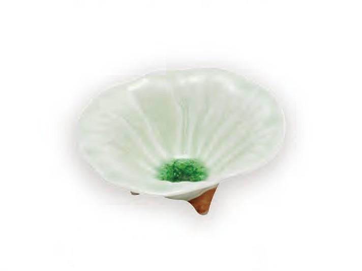 枇杷溜り釉蕗の葉型仲付