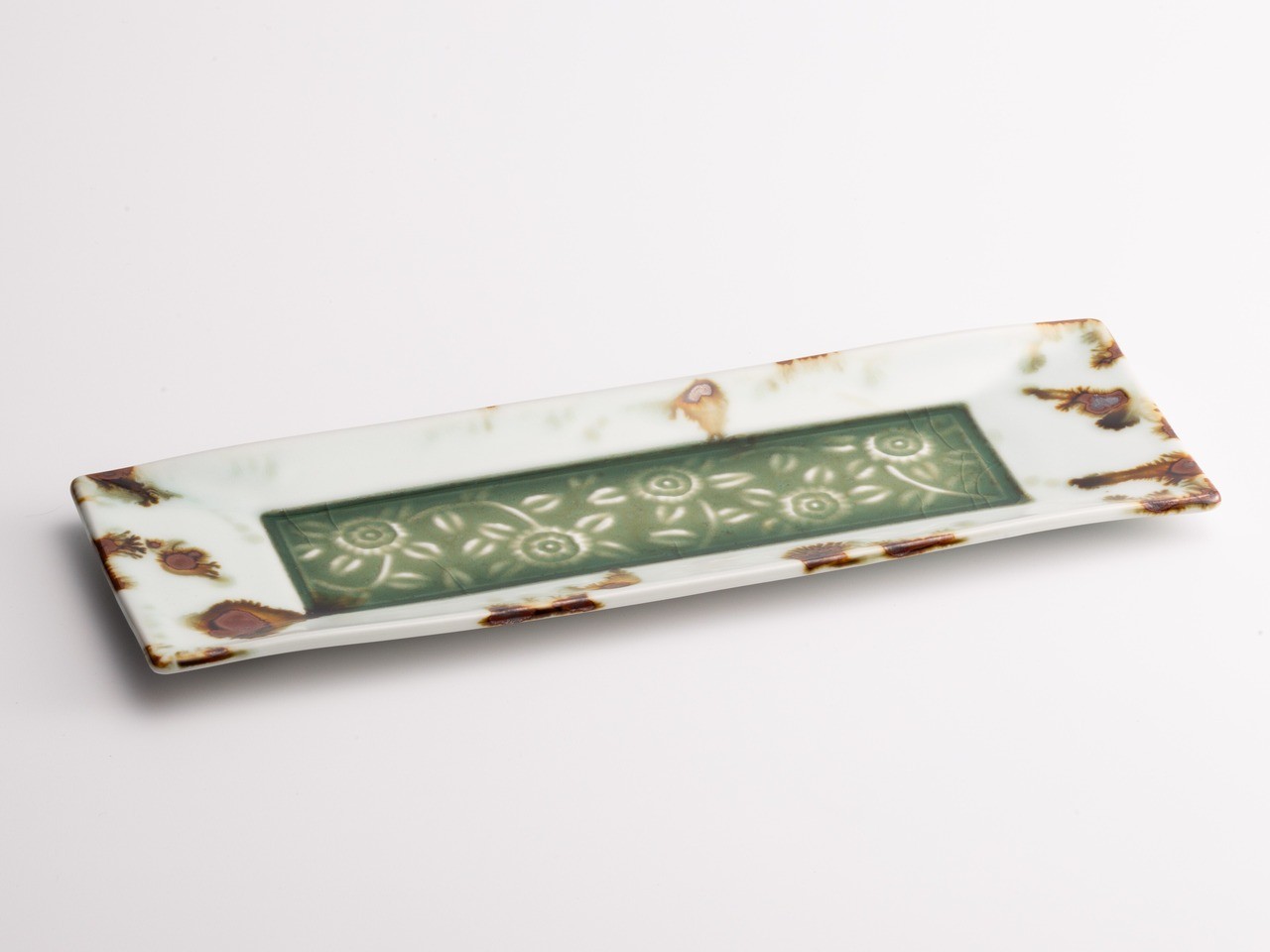 モスグリーン花彫長角前菜皿