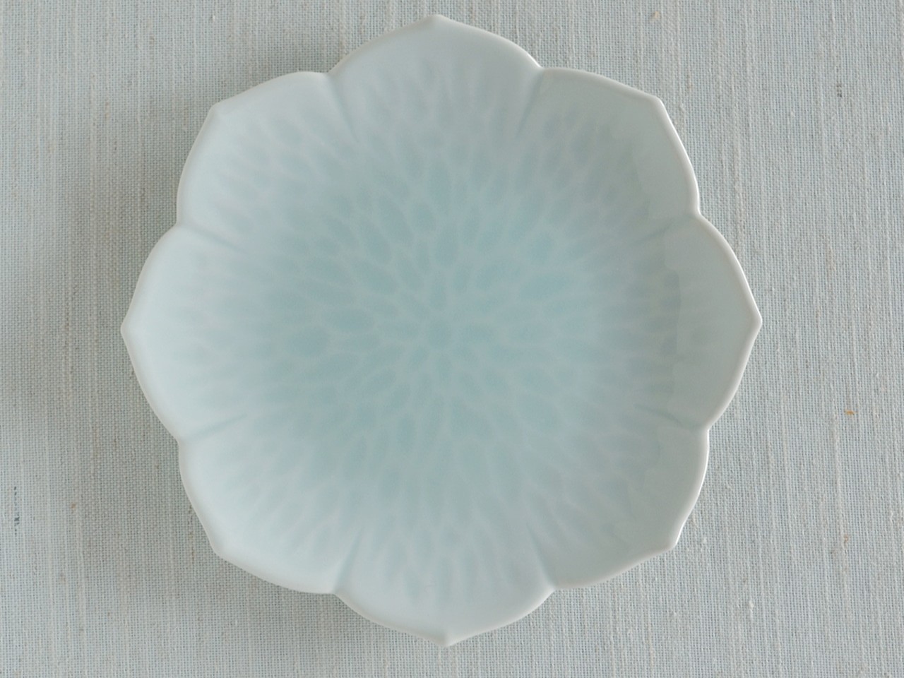 青白磁桔梗型銘々皿