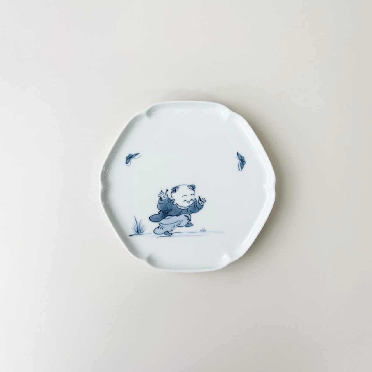 遊び唐子 渕立六方皿