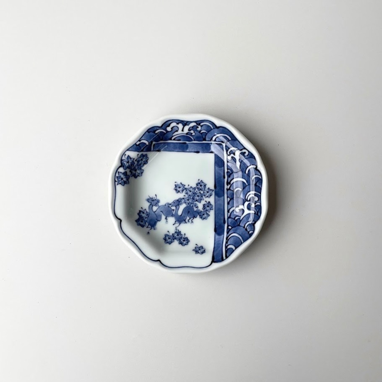 染付紅葉鹿絵八角小皿