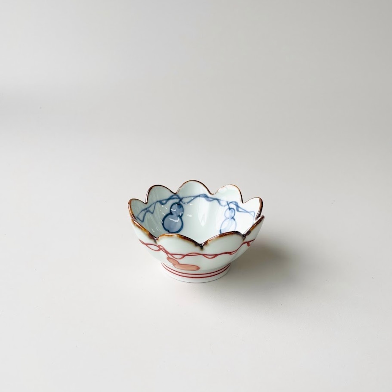 染錦瓢絵菊割小付