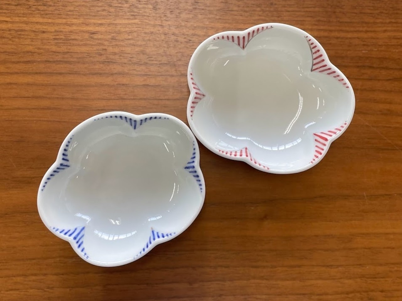 輪花十草花型小付(赤)