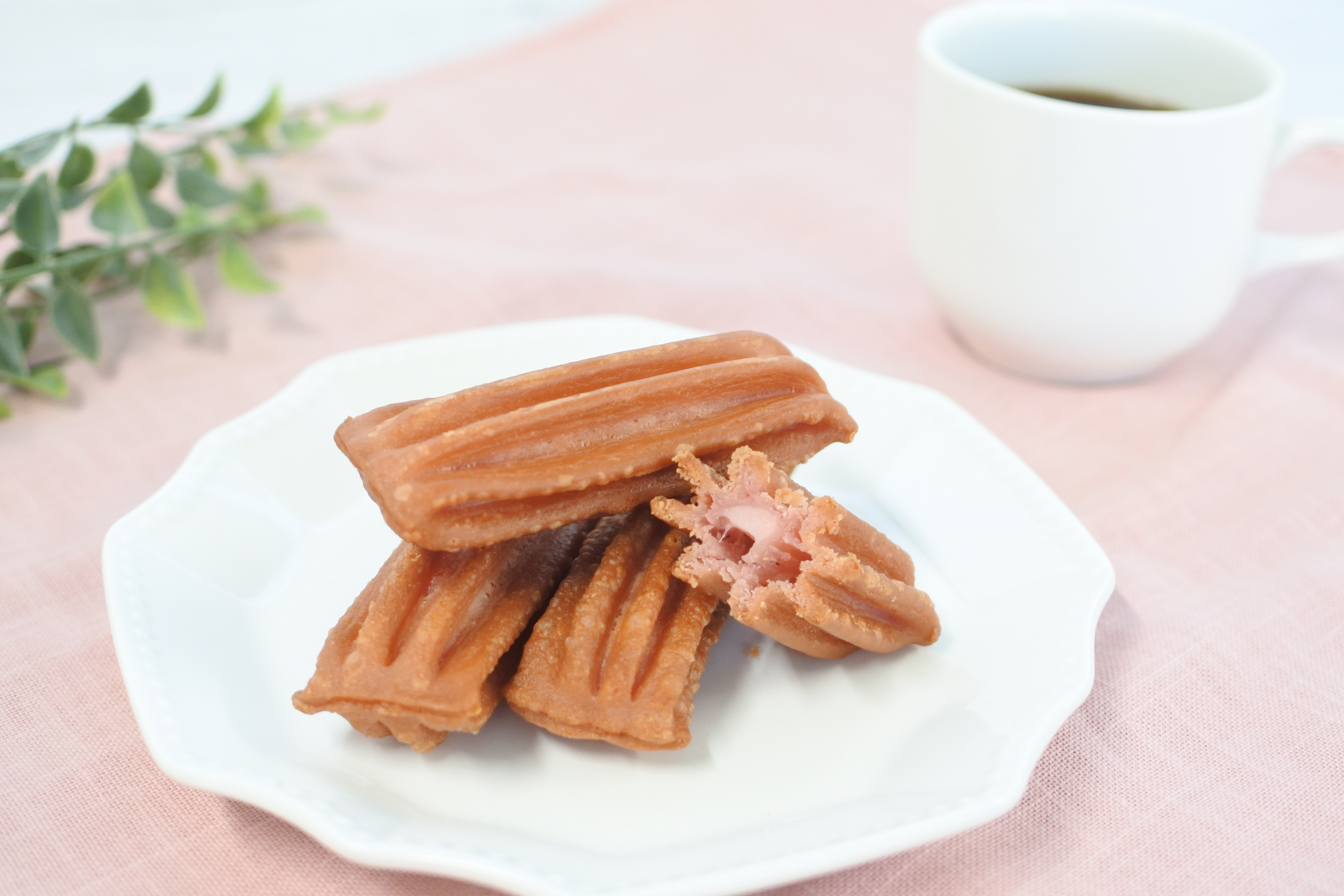 「プリーツドーナツ　いちごミルククリーム」のご注文はこちら