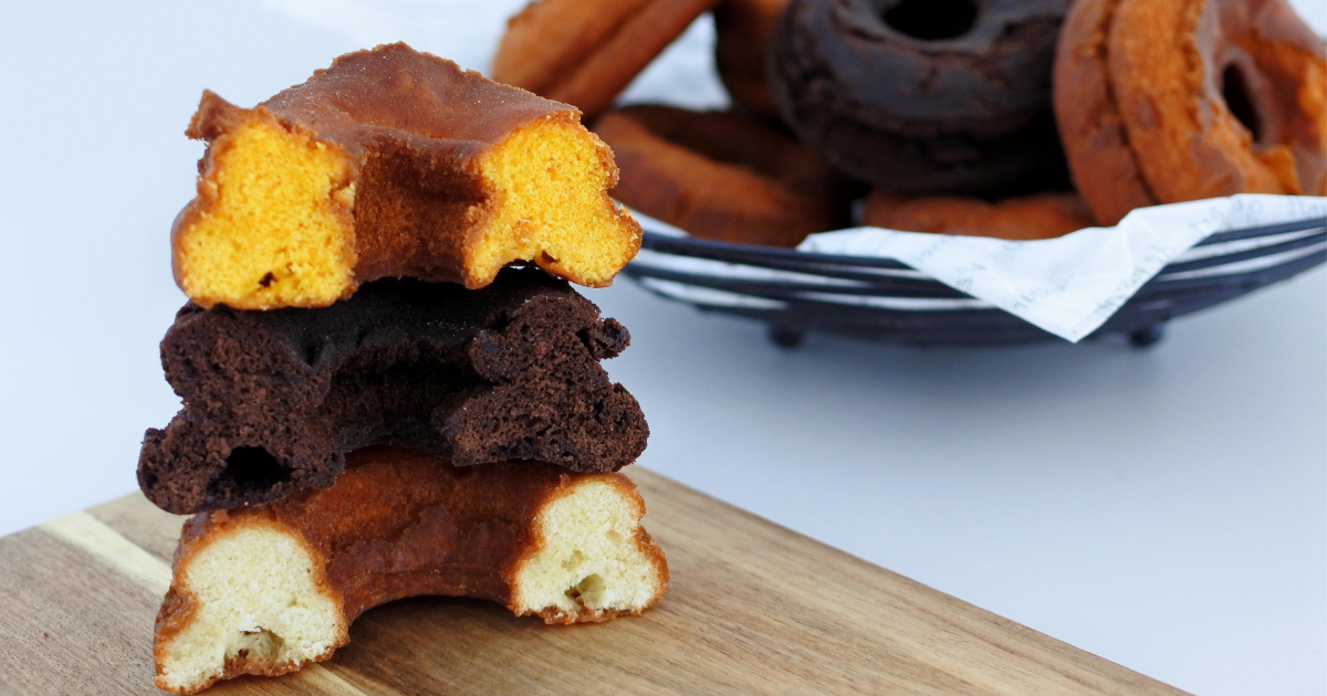 姉妹品登場！　「ＮＥＷリッチチョコドーナツ５０」＆「ＮＥＷオレンジドーナツ」