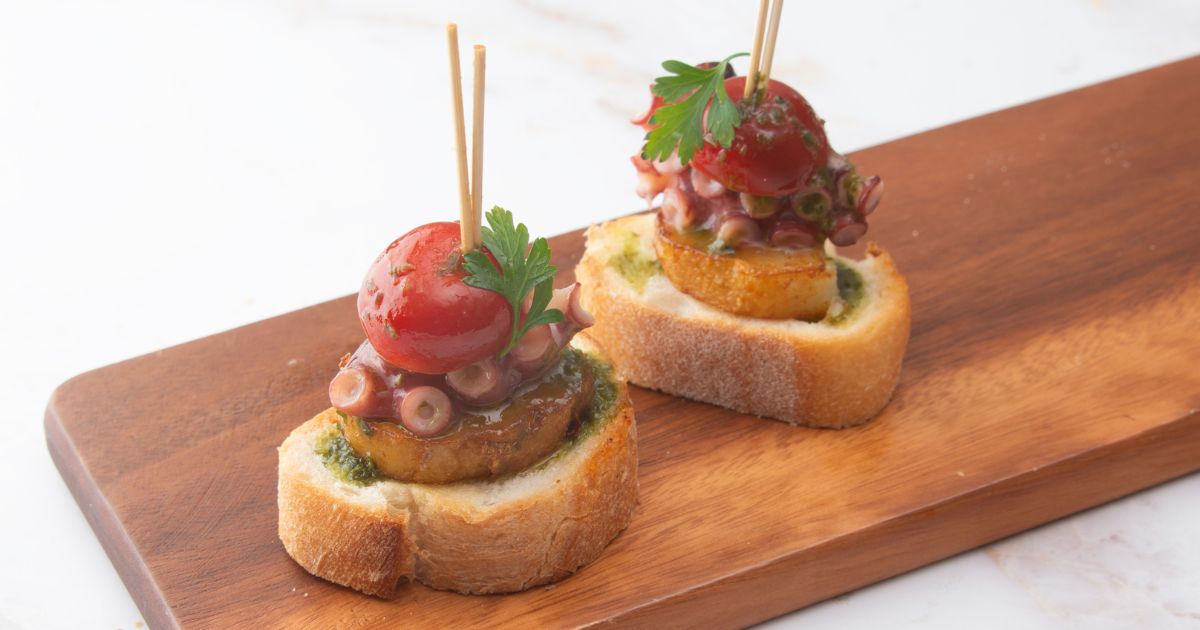 タコとポテトのピンチョス