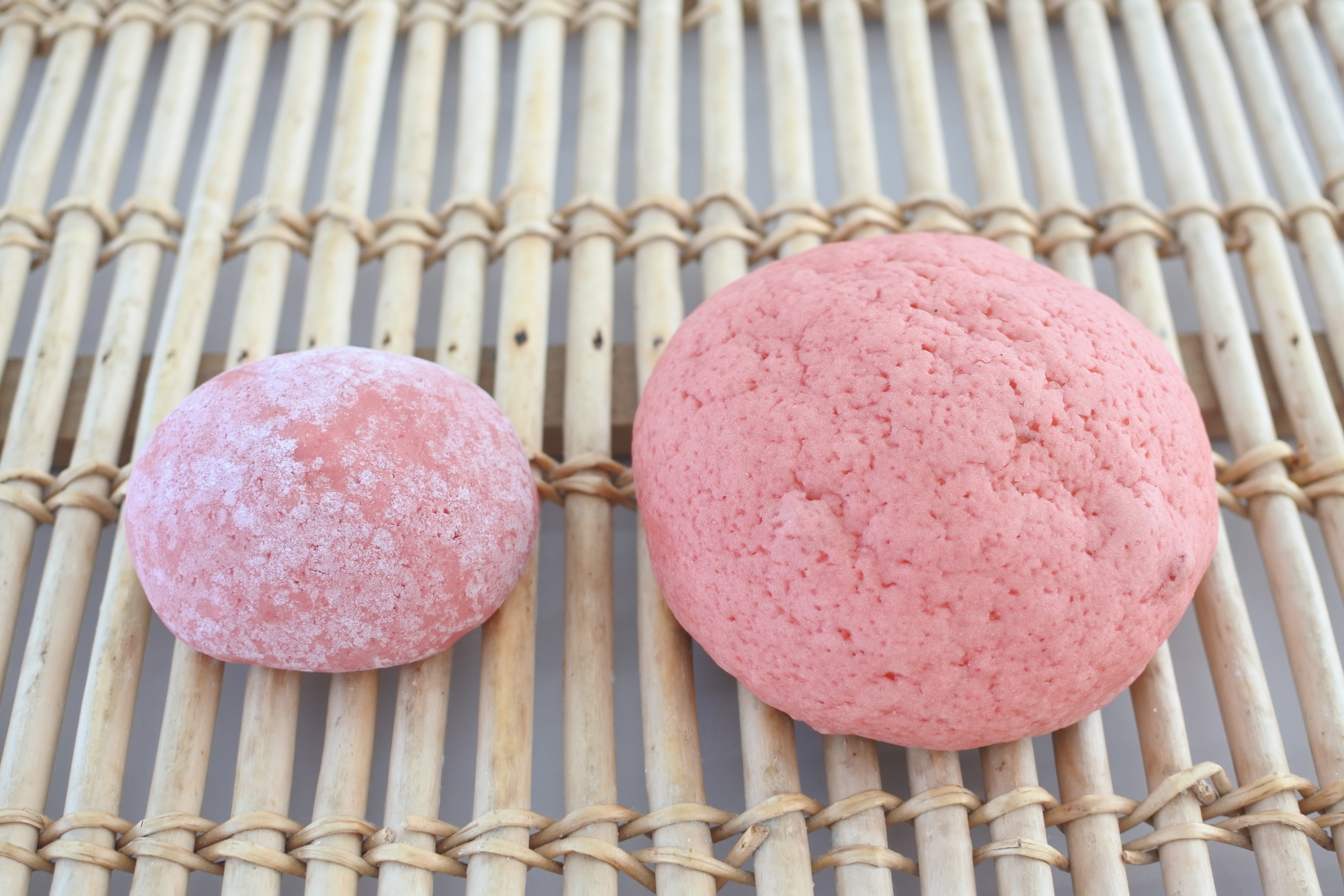 あまおう苺メロンパン２５