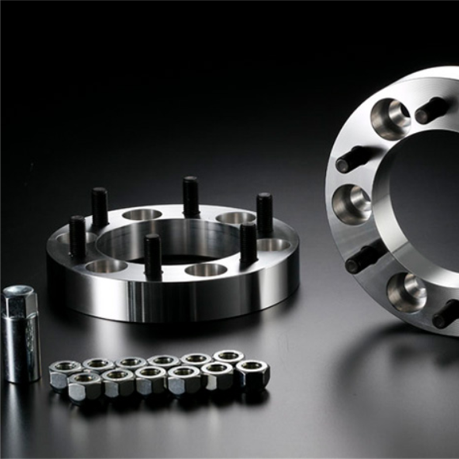 デジキャン ワイドトレッドスペーサー   P.C.D 139.7 6H 対応 ボルトピッチ 1.5 ハイエース・他4WD車用 　スペーサー厚30mm