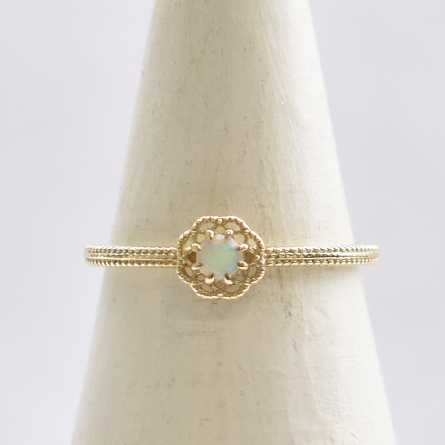 【109R0157-OP】K10YG　蛋白石　戒指（オパール　リング）
