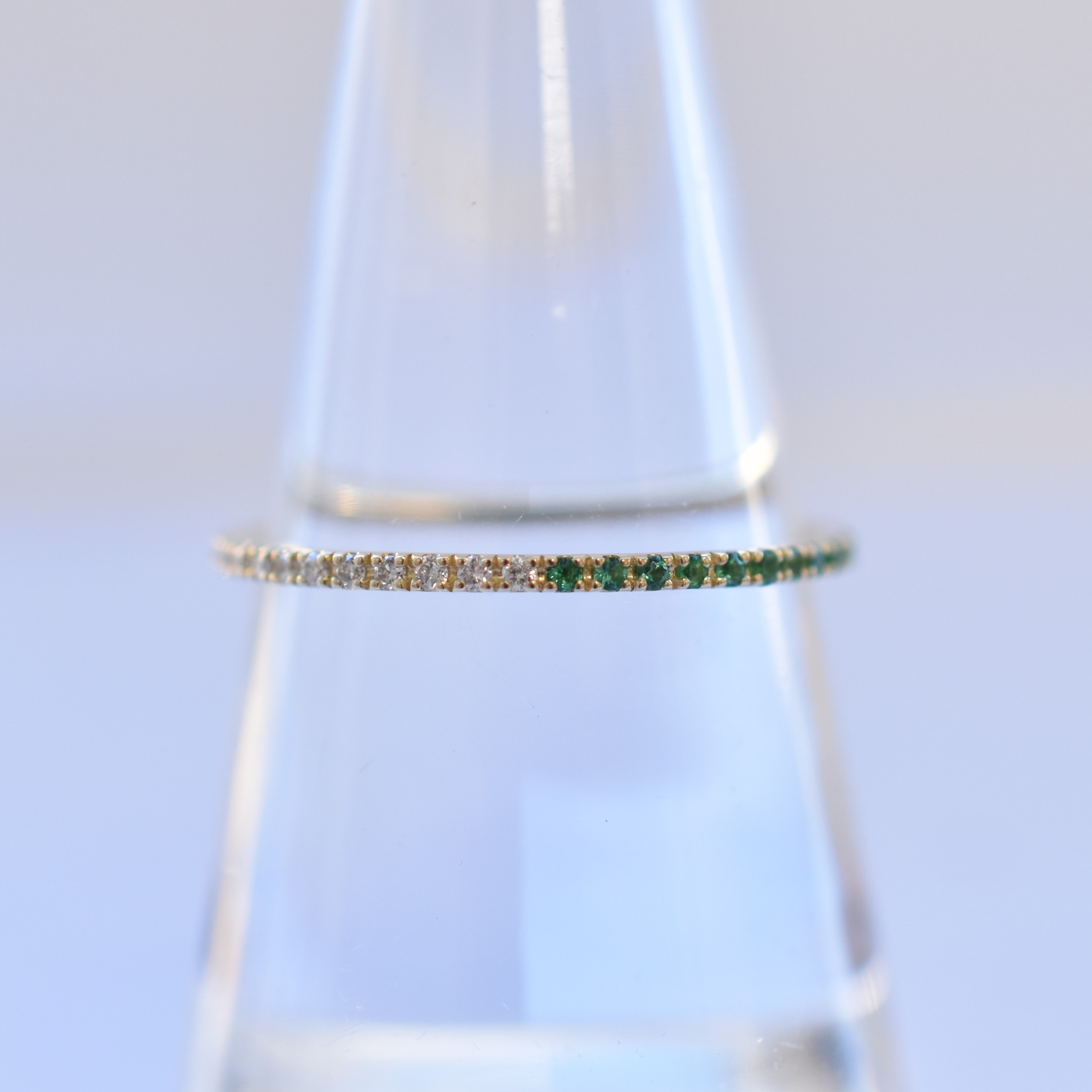 【109R0384-11-EMF】K10YG　鑽石＆祖母綠　整圈　戒指（ダイヤモンド＆エメラルド　フルエタニティ　リング）