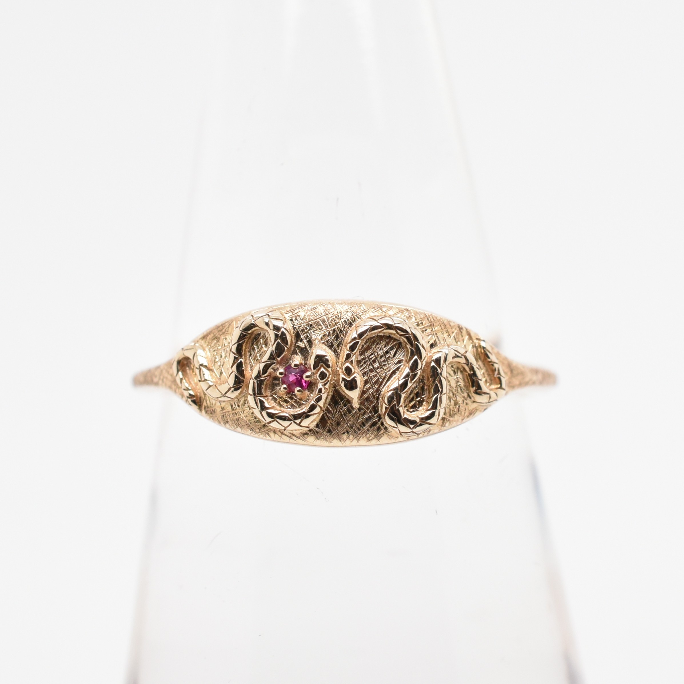 【109R0394-RB】K10YG　紅寶石　雙蛇　戒指（ルビー　2匹のヘビ　リング）