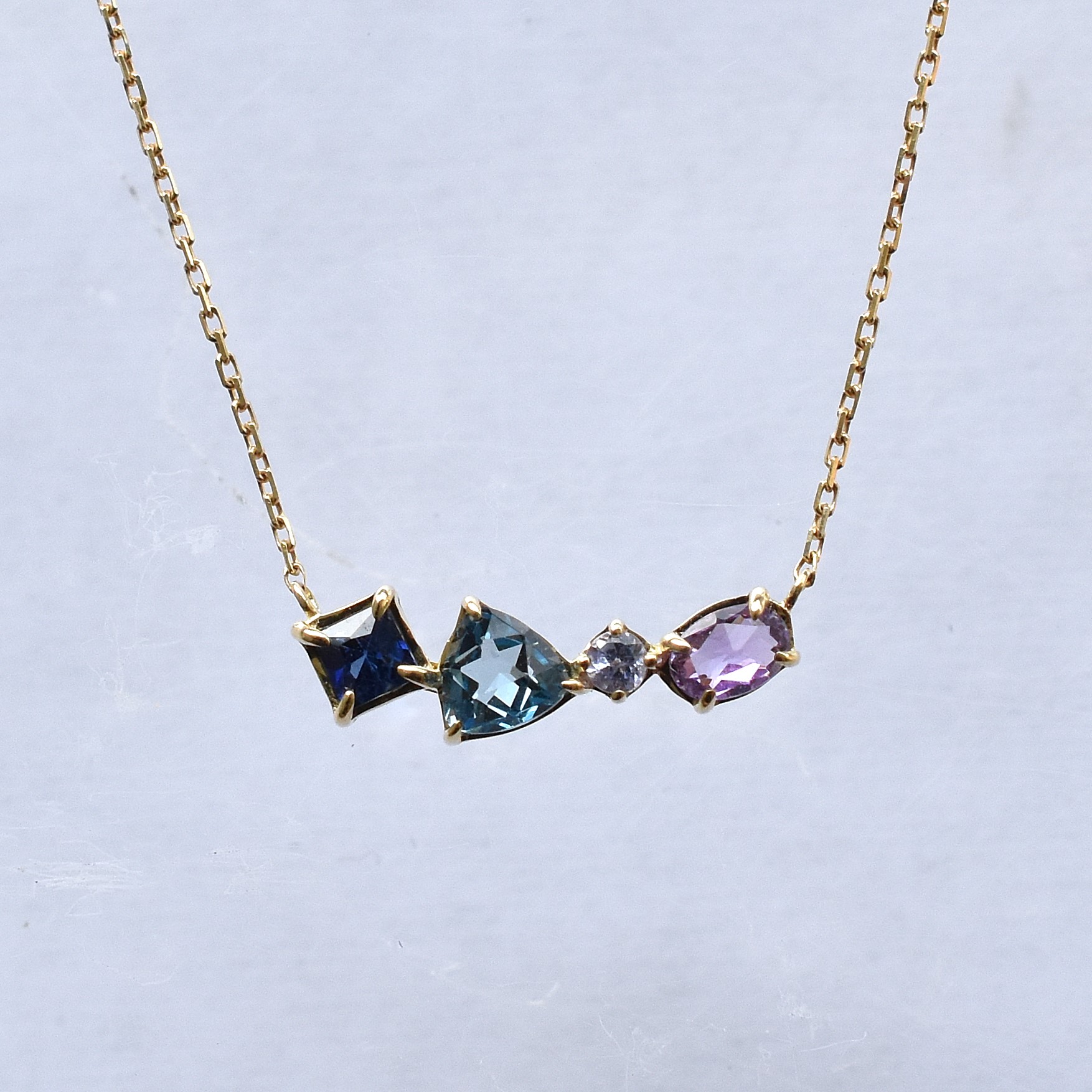 【109N0084-TY-1】K10YG　藍色彩寶4種　項錬（ブルー系石4種　ネックレス）