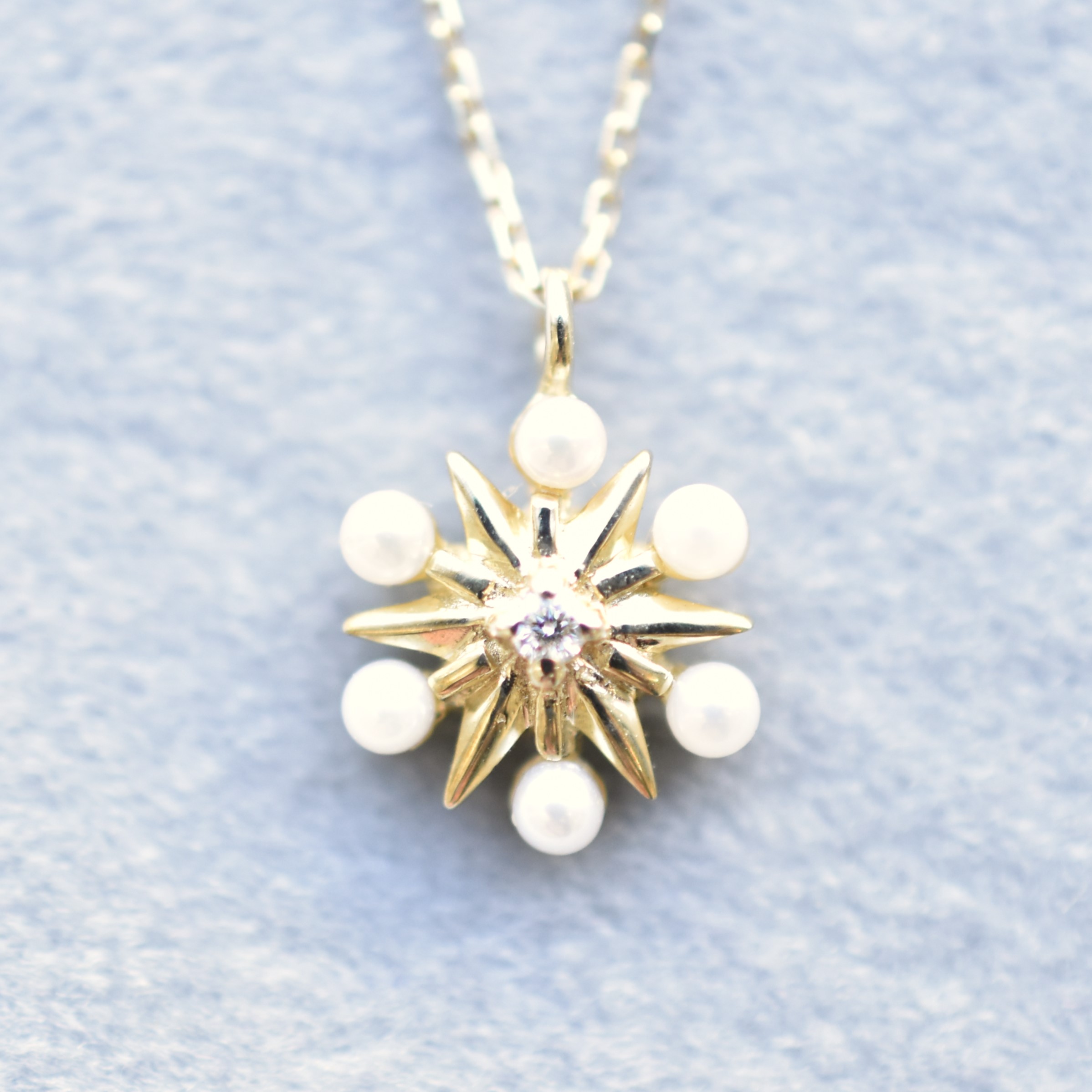 【109P0070】K10YG　淡水珍珠＆鑽石　小星光　項錬（パール＆ダイヤモンド　星の光　ネックレス）