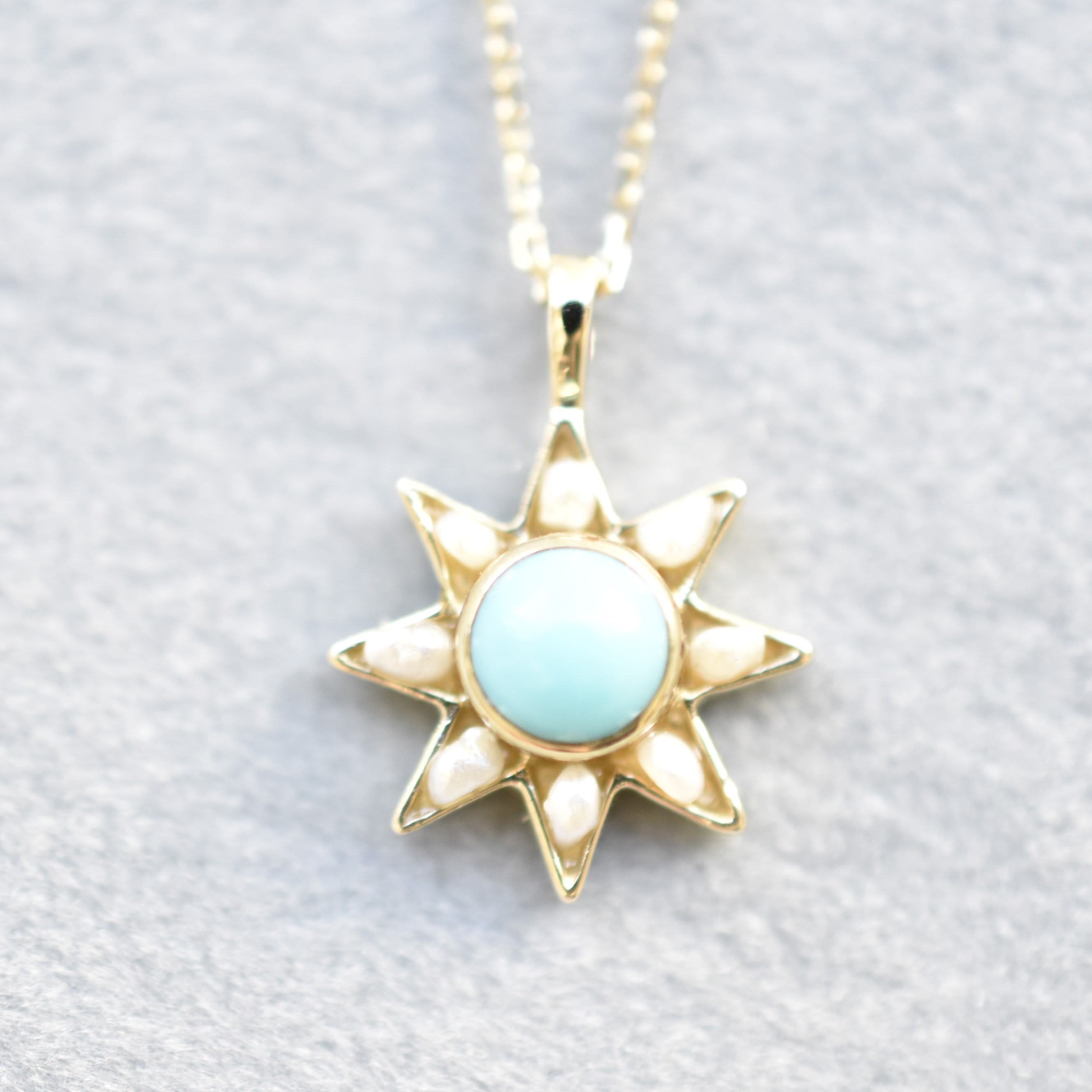 【109P0143-TQ】K10YG　綠松石＆淡水珍珠　太陽　項錬（ターコイズ＆淡水パール　太陽　ネックレス）