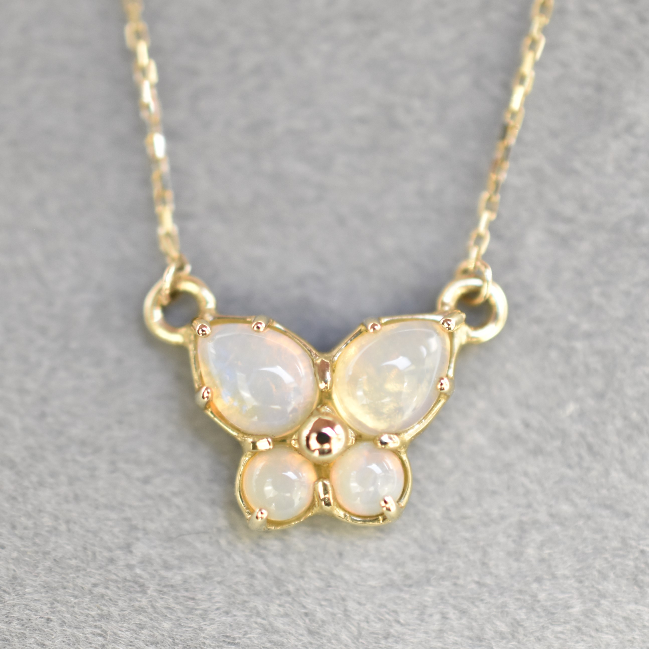 【109P0277-OP-TY】K10YG　蛋白石　蝴蝶　項錬（オパール　蝶　ネックレス）