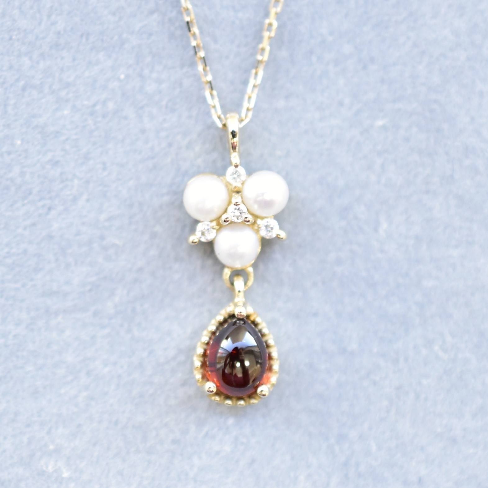 【109P0311-GC】K10YG　石榴石＆淡水珍珠＆鑽石　項錬（ガーネット＆淡水パール＆ダイヤモンド　ネックレス）