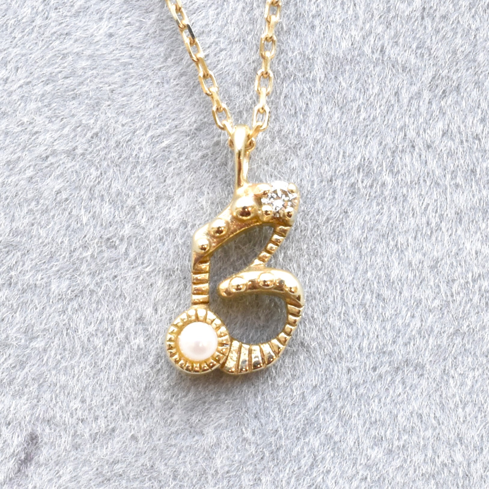 【109P0412B】K10YG　淡水珍珠＆鑽石　字母B　項錬（淡水パール＆ダイヤモンド　イニシャルB　ネックレス）