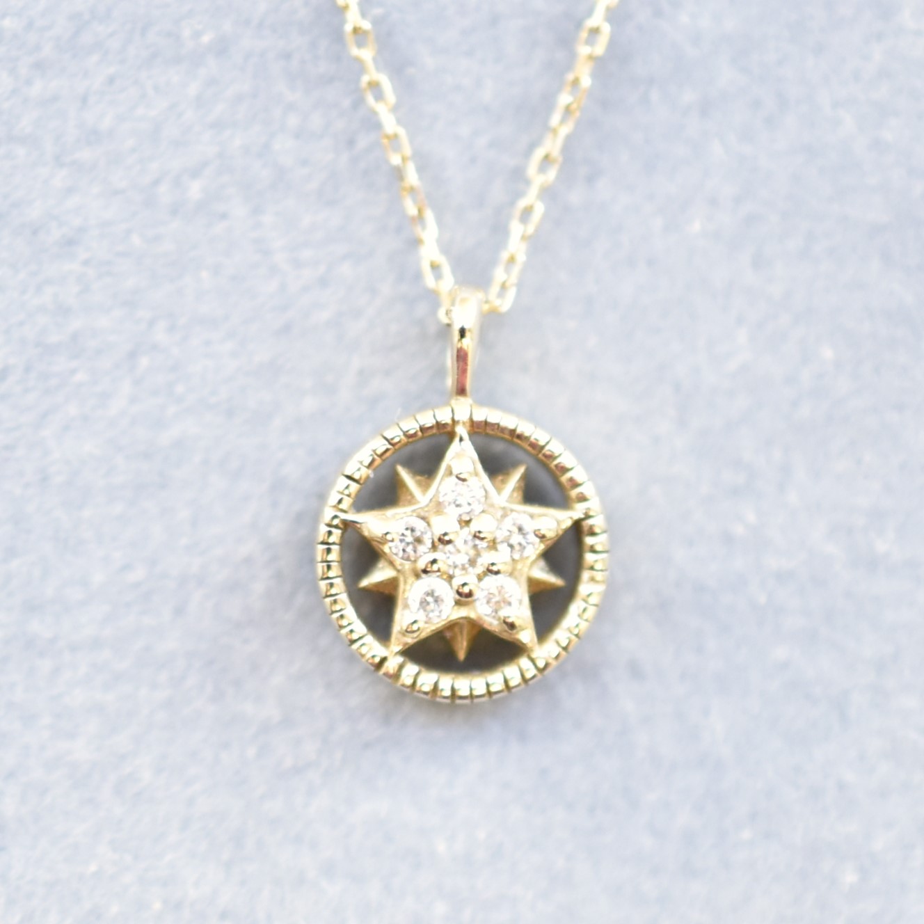 【109P0430】K10YG　鑽石　星　項錬（ダイヤモンド　星　ネックレス）