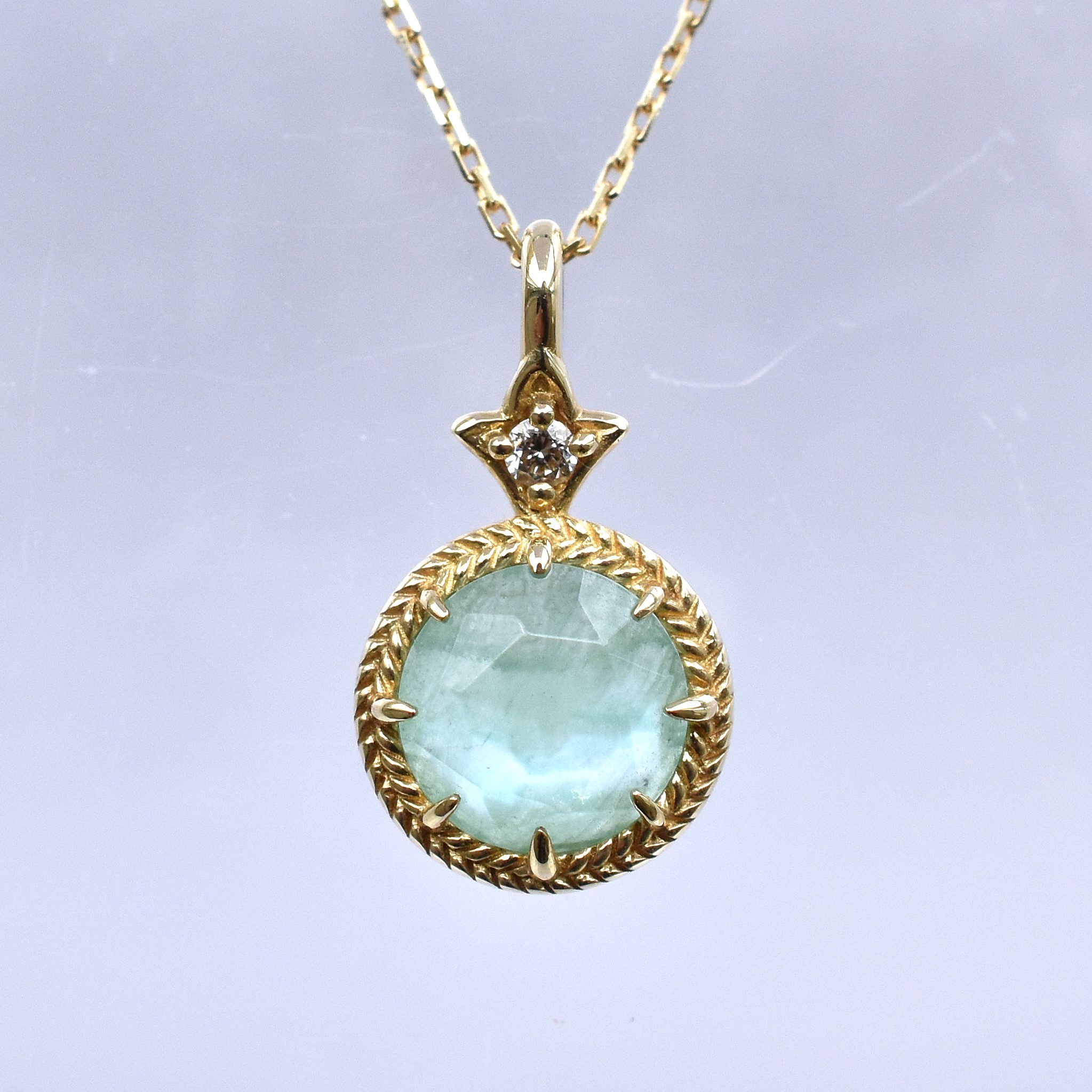 【109P0519-TY-2】K10YG　三層石(綠)＆鑽石　項錬（トリプレット＆ダイヤモンド　ネックレス）