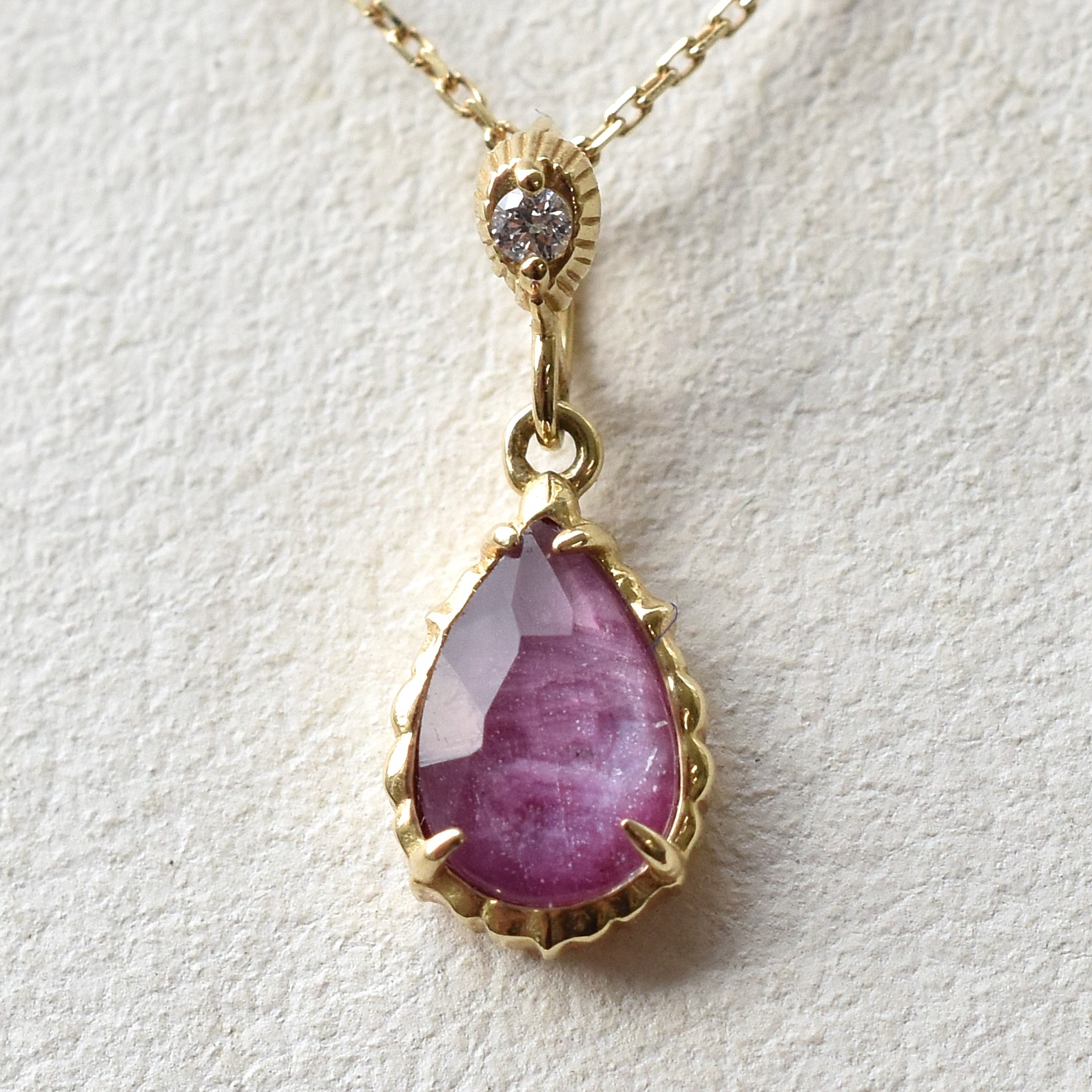 【109P0520-TY】K10YG　三層石＆鑽石　項錬（トリプレット＆ダイヤモンド　ネックレス）