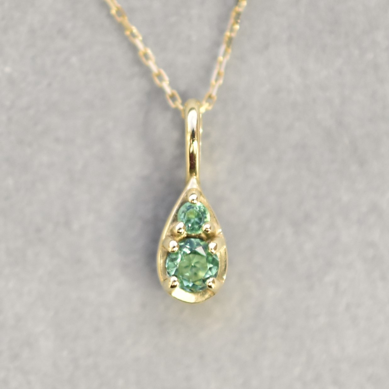 【109P0592】K10YG　祖母綠＆紅寶石　雙面　項錬（エメラルド＆ルビー　リバーシブル　ネックレス）