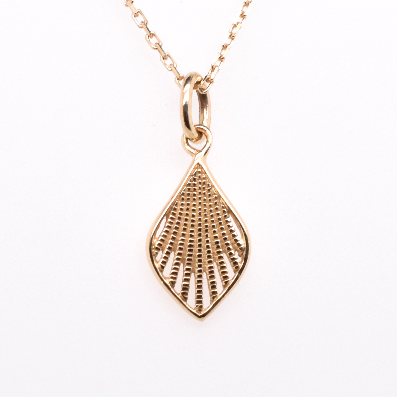 【109P0694】K10YG　光芒　項錬（ヒカリ　ネックレス）