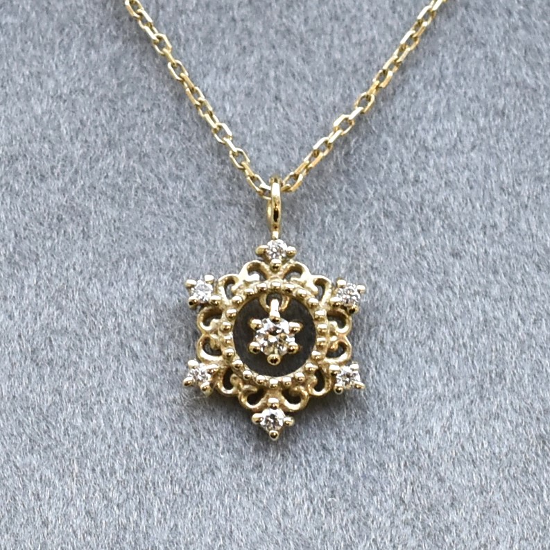 【609P0040】K10YG　鑽石　雪花　項錬（ダイヤモンド　雪の花　ネックレス）