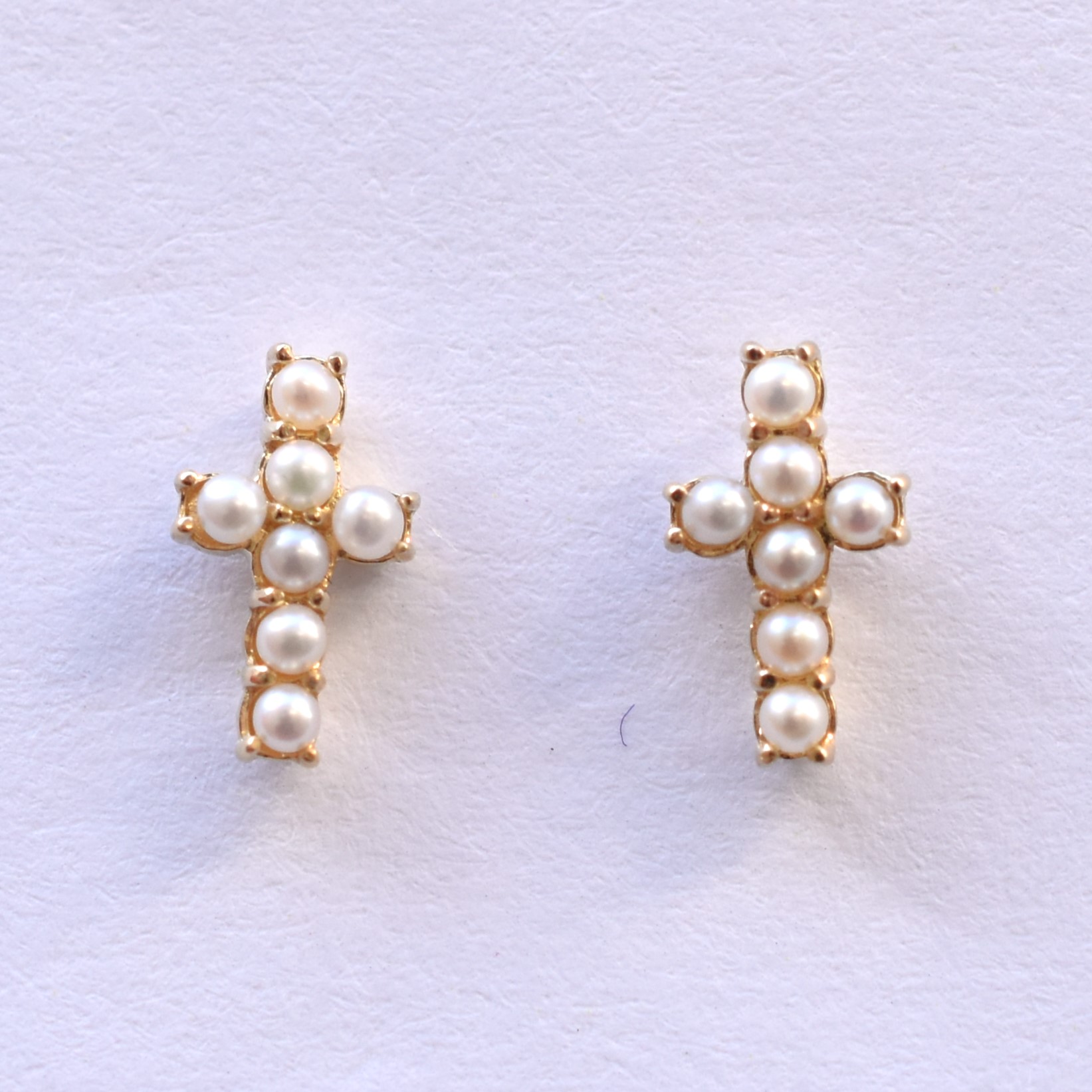 【109E0088-1】K10YG　淡水珍珠　十字架　耳釘（淡水パール　十字架　ピアス）