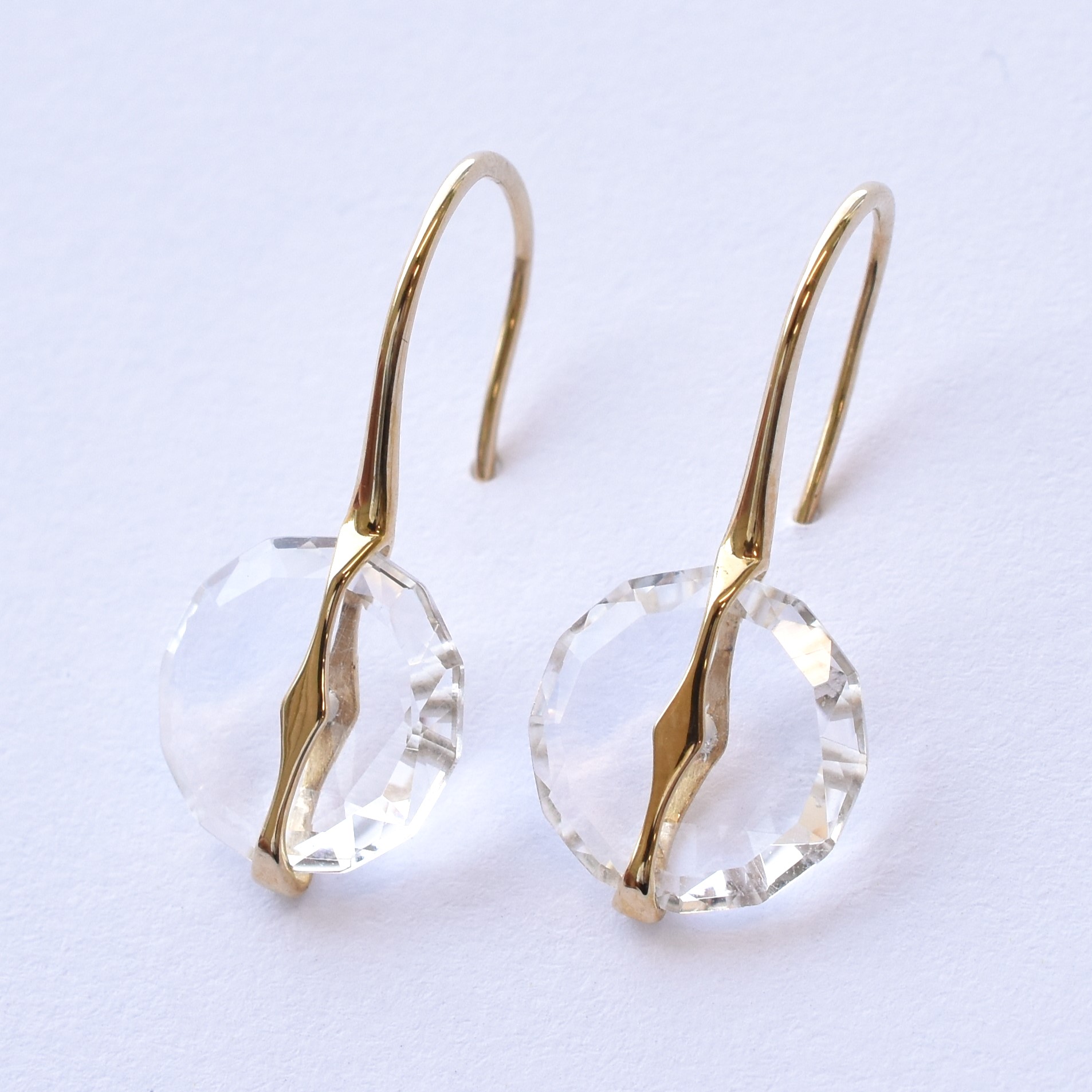 【109E0216-TY】K10YG　水晶　耳釘（クォーツ　ピアス）